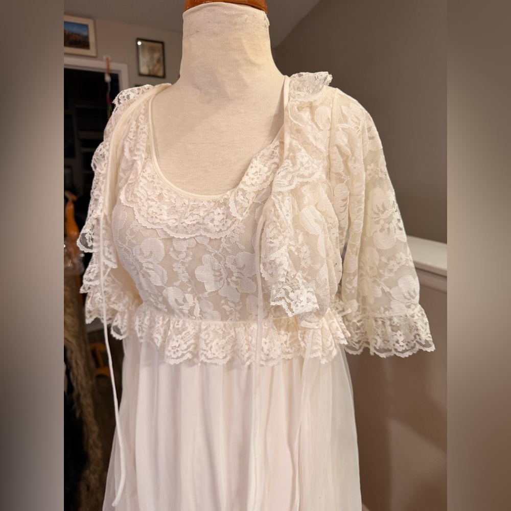 Vintage Cinema Etoile Lace Peignoir Robe & Nightgown Set Ivory Bridal S/M - Picture 3 of 13